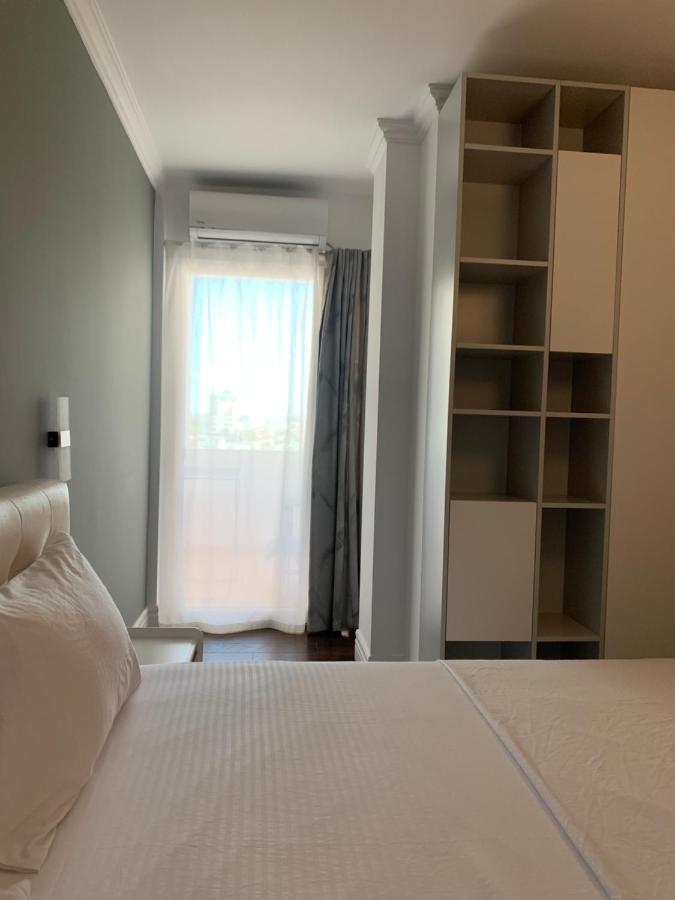 Royal Apartament Дуррес Екстер'єр фото